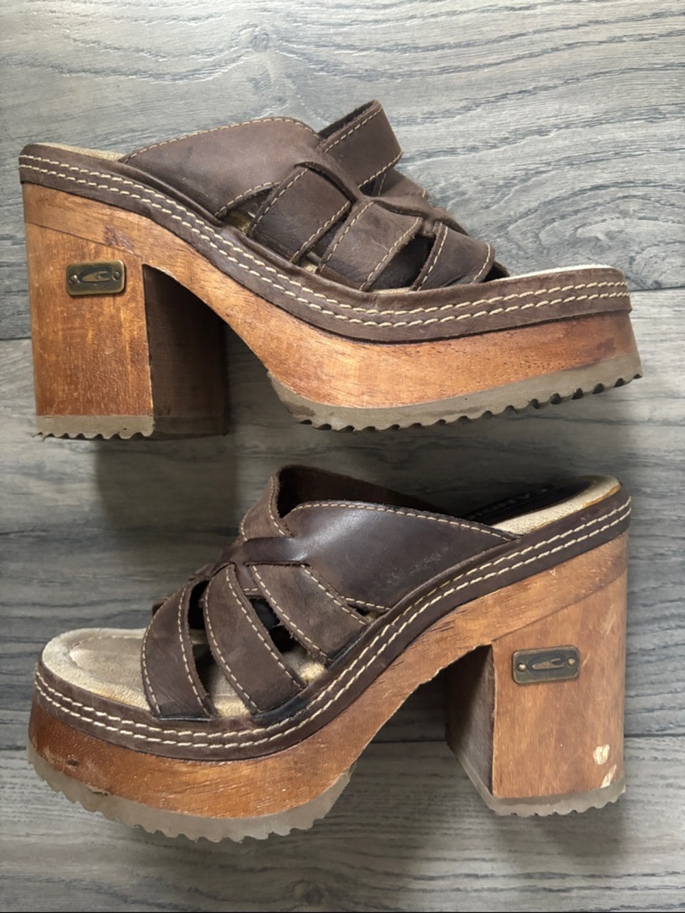 Y2K Platform Sandals - Picture 2 of 10